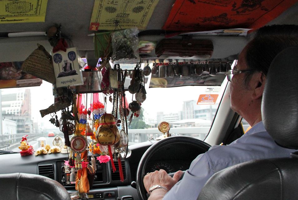 タイ バンコクの特殊な交通事情 車運転あるあるをまとめてみた Asean 海外移住 アジア タイのススメ