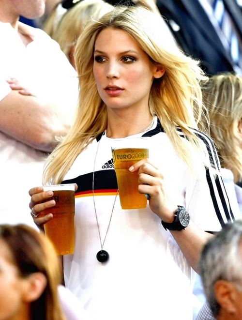ドイツ美人サポーター